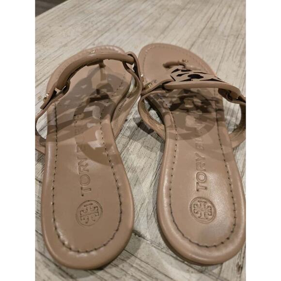Tory Burch Miller Thong Sandals Women's Size 5.5 Beige w Flaw - Picture 6 of 7